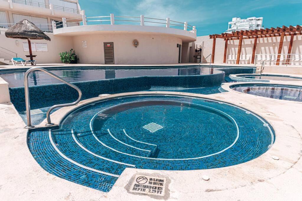 Ocean View Apartment, Best Beach Area, 3 Bedrooms Канкун Экстерьер фото